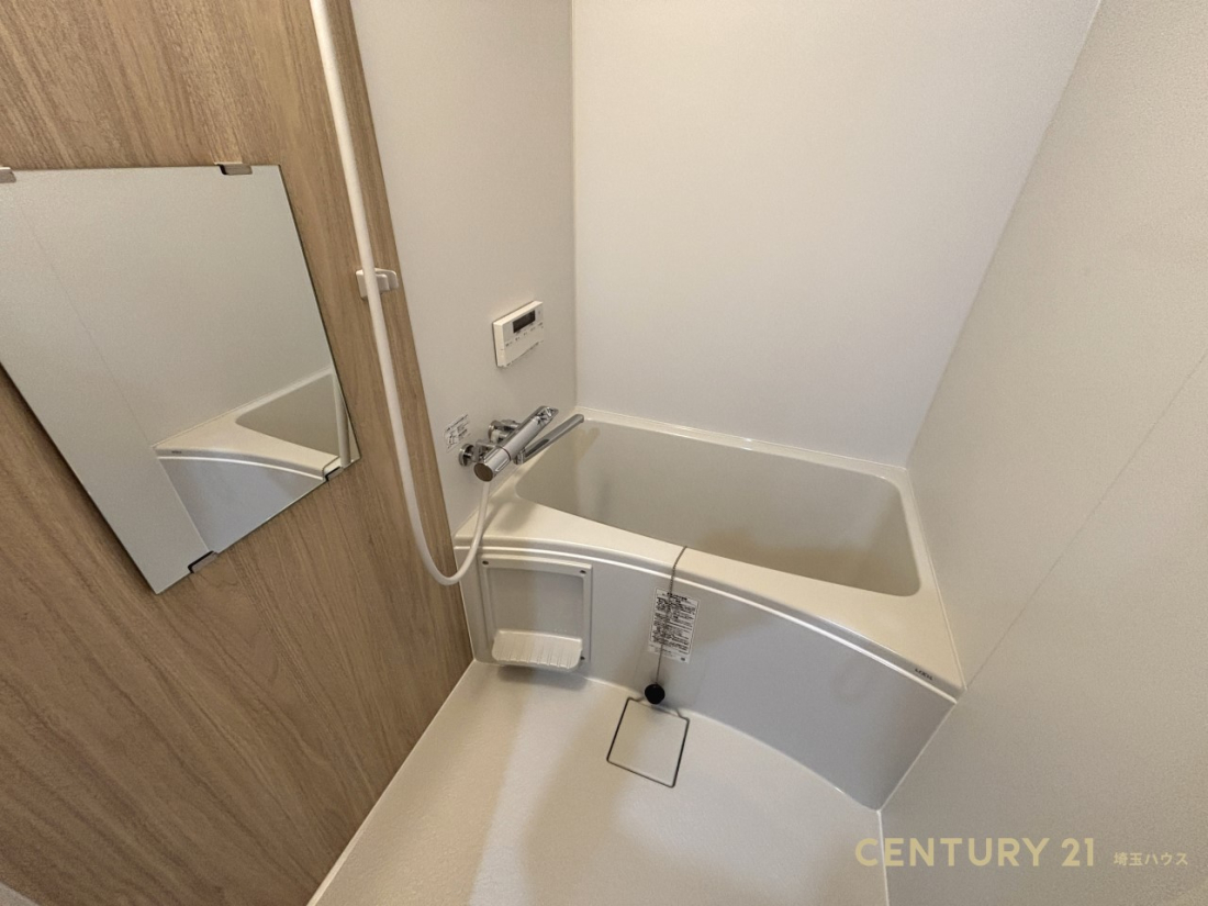 ��ʌ��������܎s�����擌��{3���ڂ̒��Ã}���V�����̐Q��